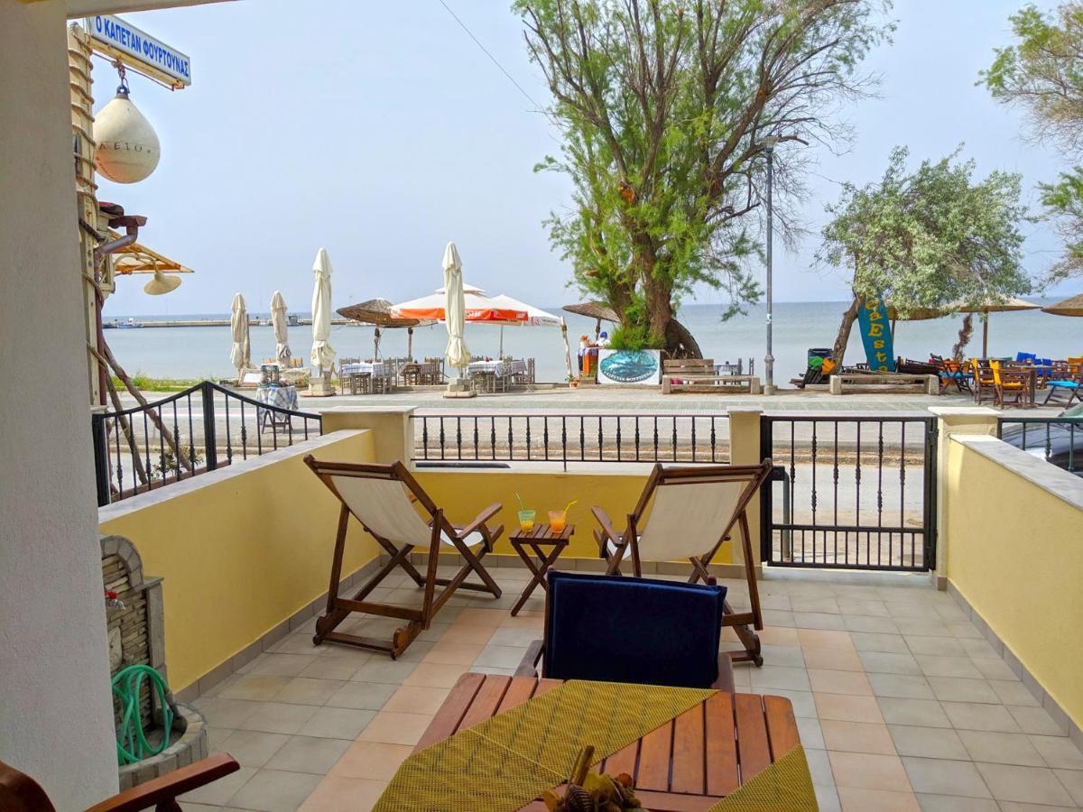 Irene Seafront Apartment Néoi Epivátai Esterno foto