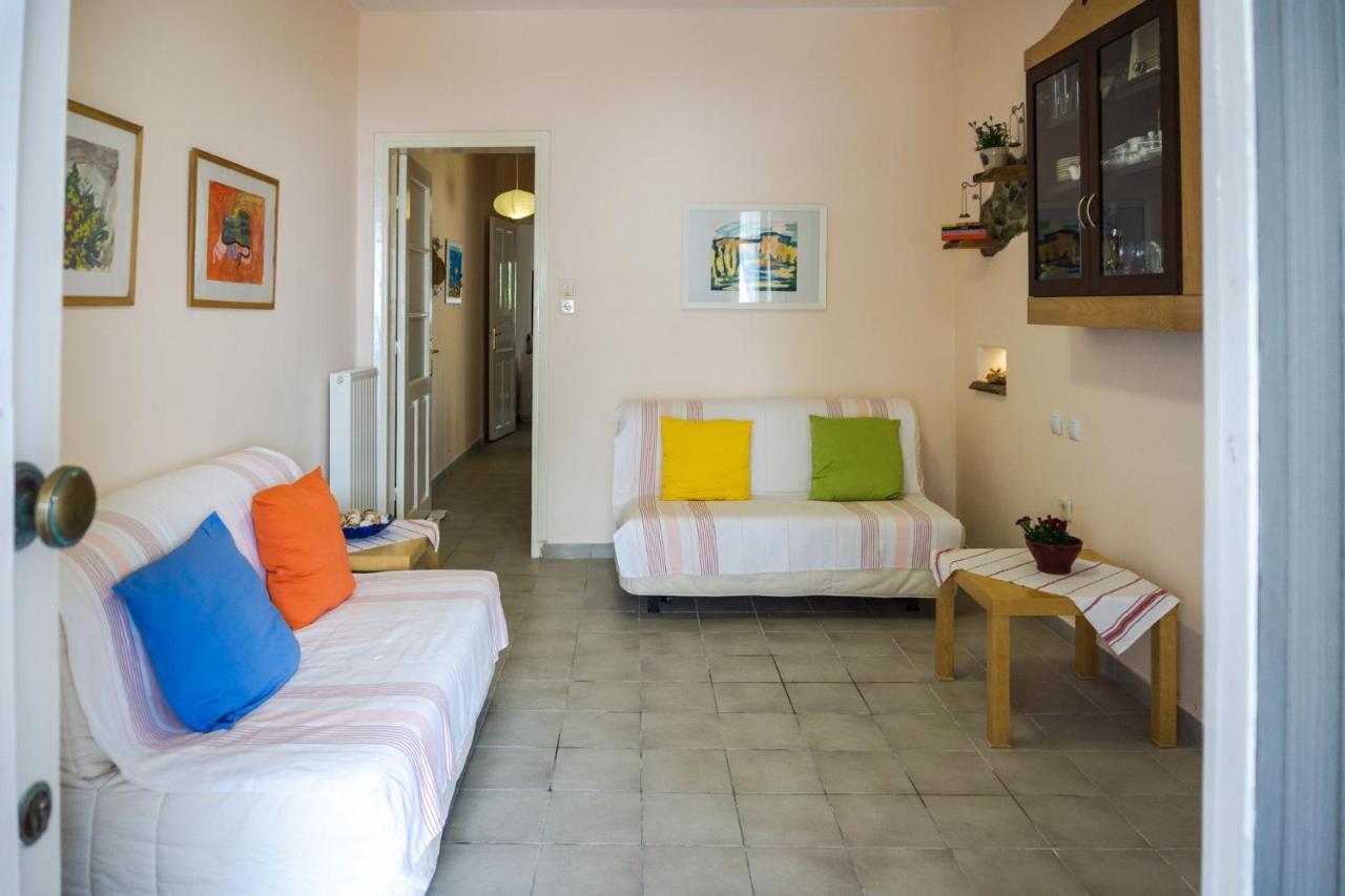Irene Seafront Apartment Néoi Epivátai Esterno foto