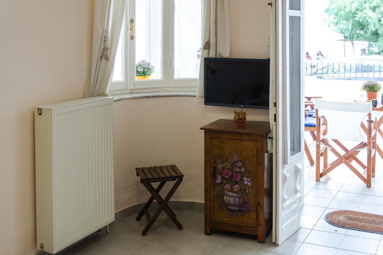 Irene Seafront Apartment Néoi Epivátai Esterno foto
